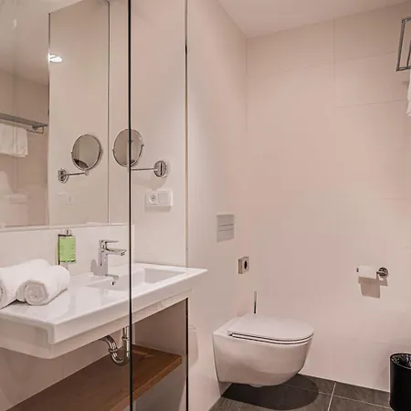 Ea Congress Aldis 4*